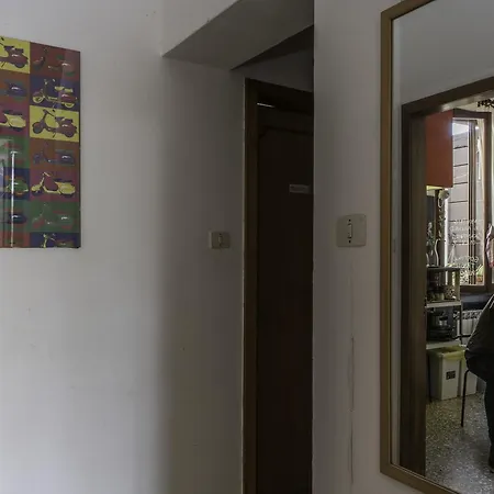 The Academy Hostal *
