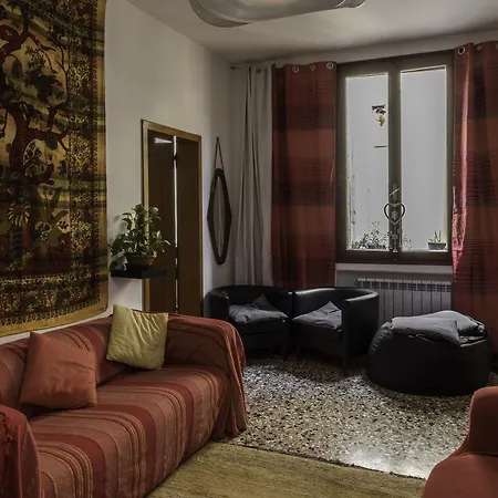 Hostel The Academy Venice